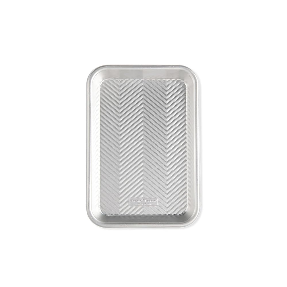Nordic Ware Prism 13" X 18" High-Sided Sheet Cake Pan, 1 Pack