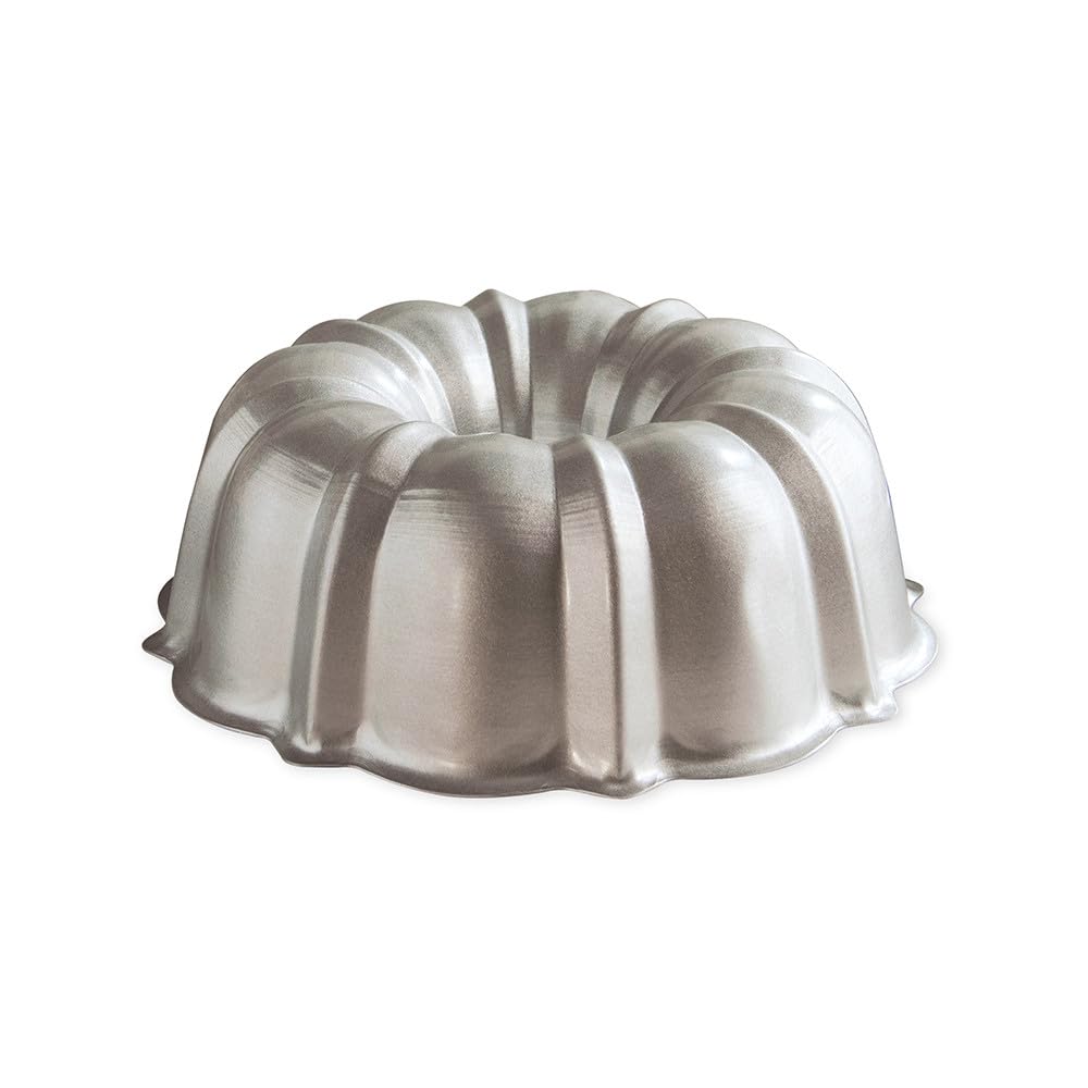 Nordic Ware Formed Bundt, 12 Cup, Golden Hour