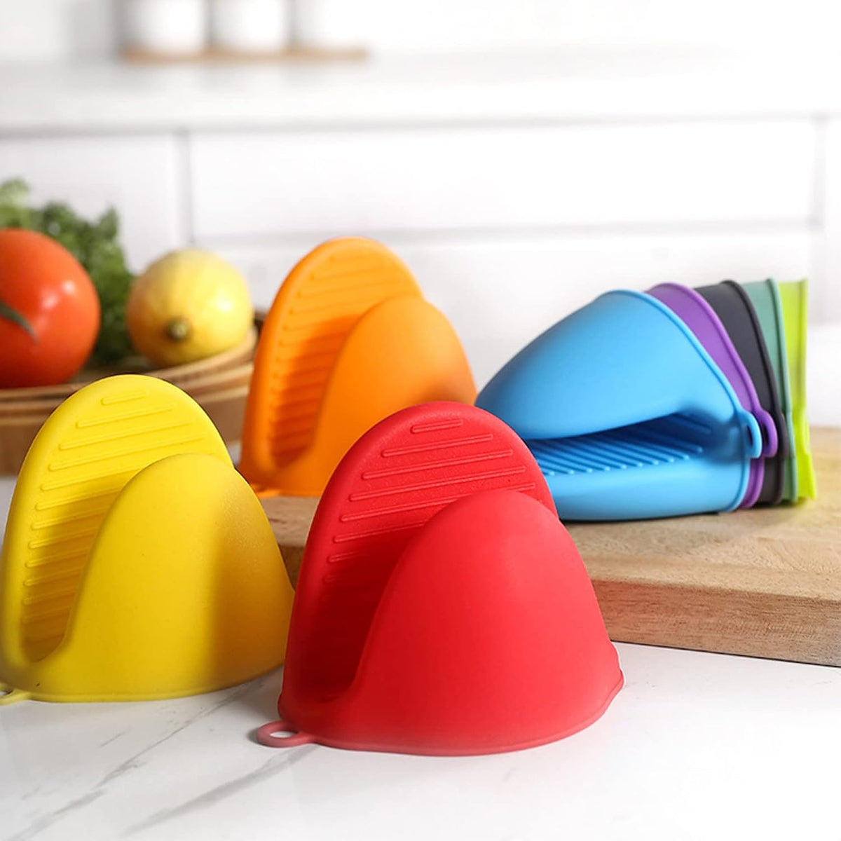 2 Pairs Mini Oven Gloves Silicone Oven Mitts Black and Grey