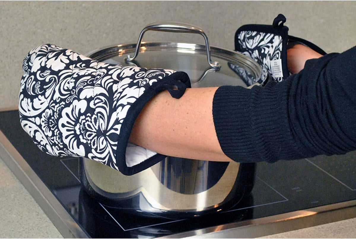 DII Quilted Kitchen Oven Mitt & Potholder Set, Hanging Loop for Convenient Storage, OM 6.5x12/PH 8x8.5, Black Damask Print, 2 Piece