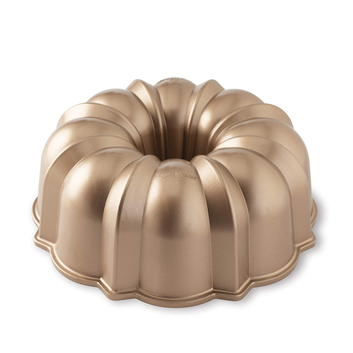 Nordic Ware Original Bundt, 12-Cup, Silver